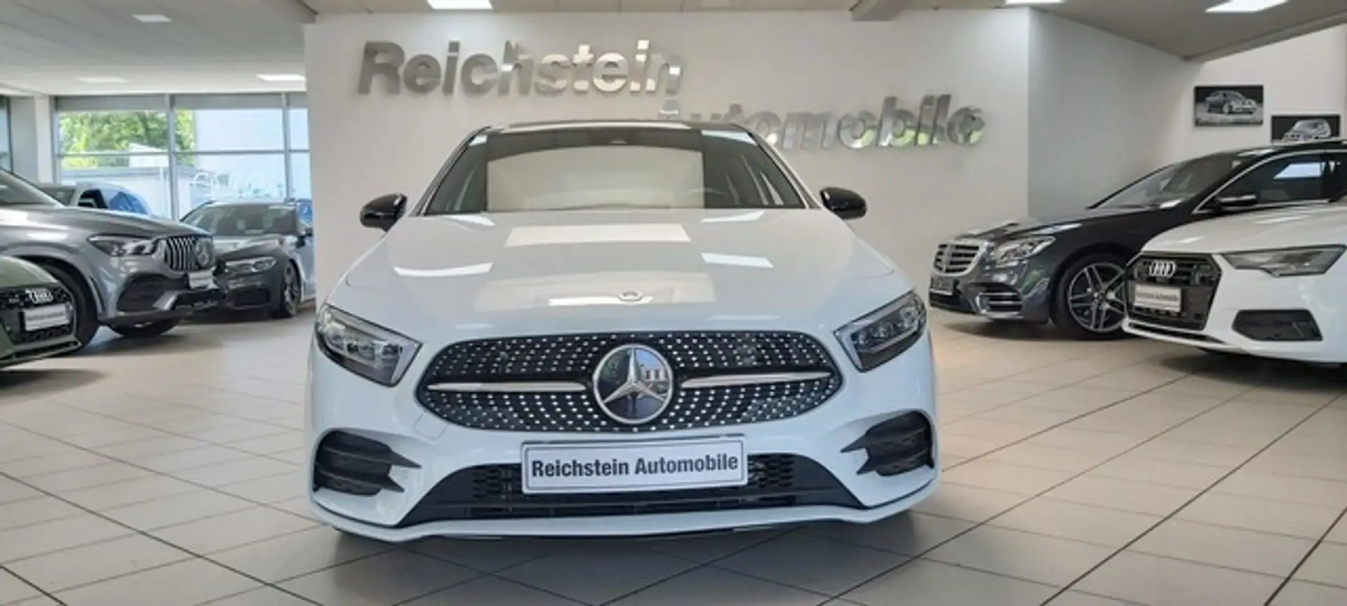 Mercedes-Benz A 250 4M AMG PANO 19 ZOLL TOTW NETTO 34.100 Weiß - 2