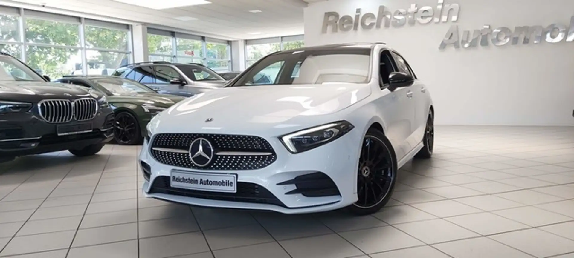 Mercedes-Benz A 250 4M AMG PANO 19 ZOLL TOTW NETTO 34.100 Weiß - 1