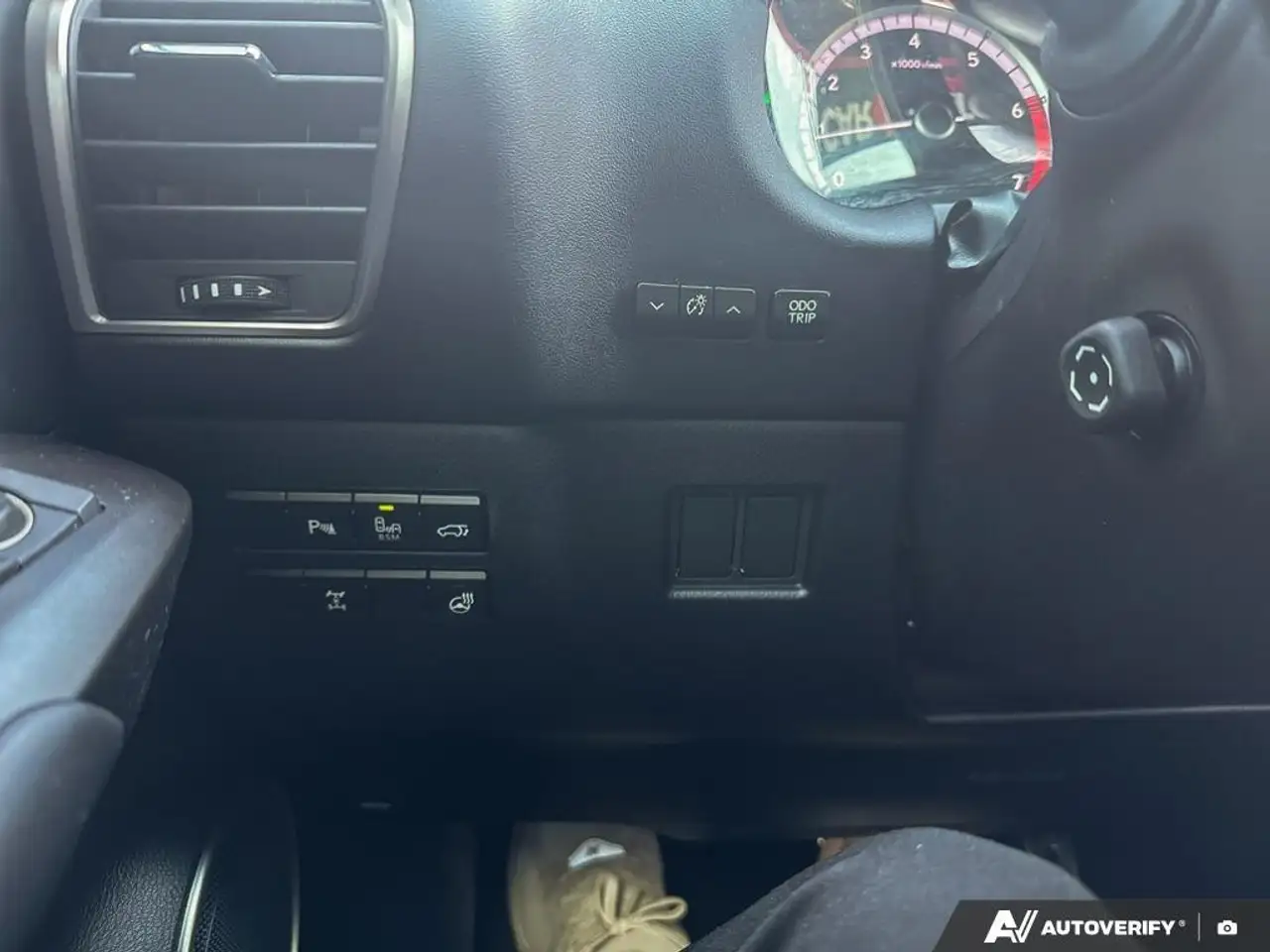 Lexus NX снимка Lexus NX