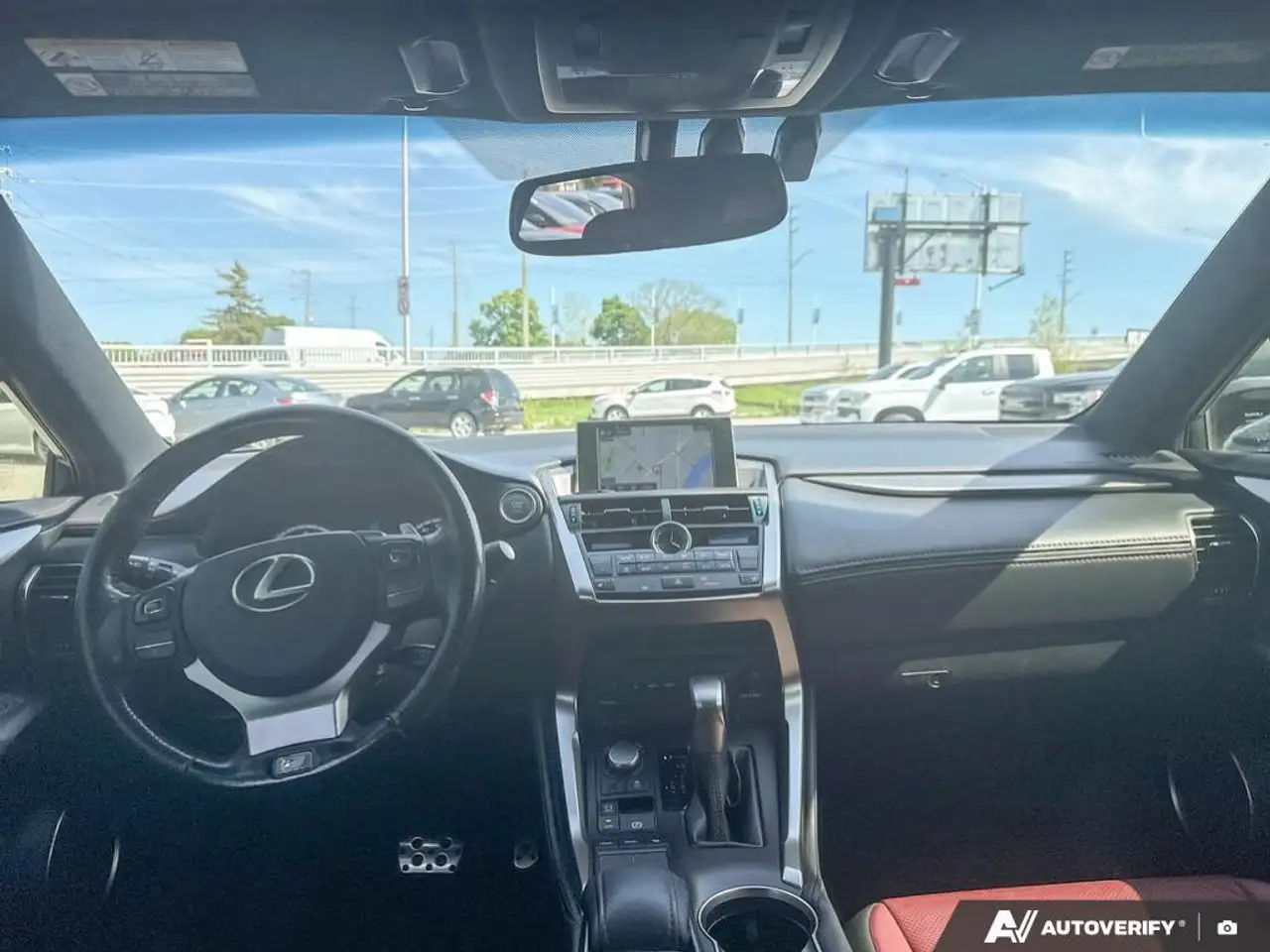 Lexus NX снимка Lexus NX