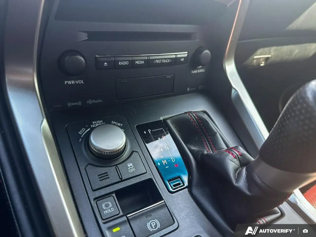 Lexus NX снимка Lexus NX