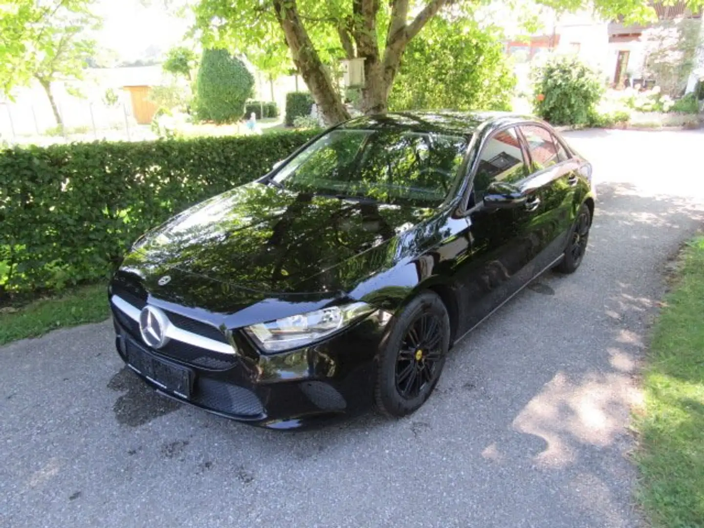 Mercedes-Benz A 180 A 180 d (177.103) Schwarz - 1