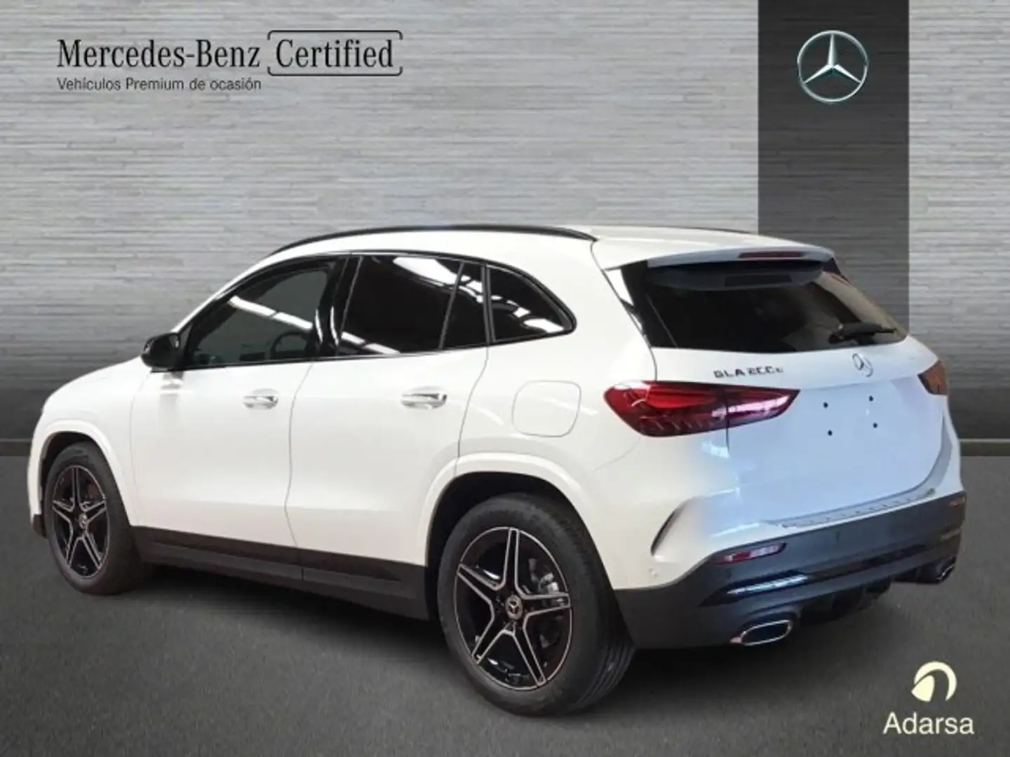Mercedes-Benz GLA 200 d - 2