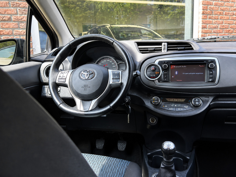 Toyota Yaris 1.0 VVT-i Aspiration | Airco | Camera | Bluetooth — photo 2