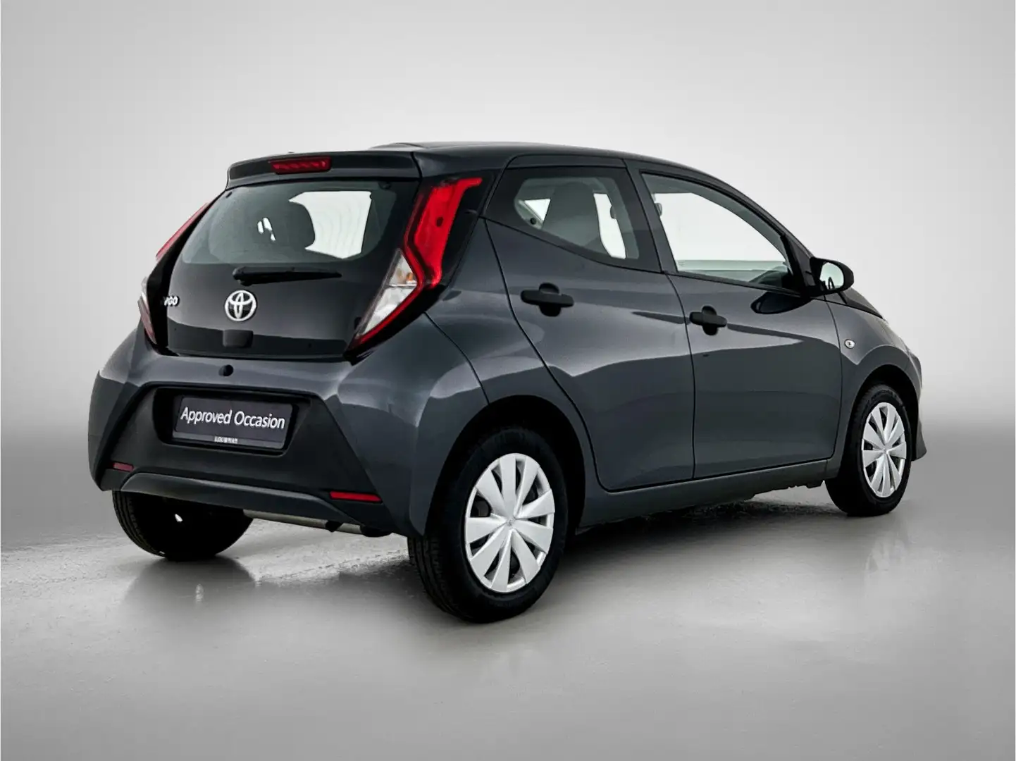 Toyota Aygo 1.0 VVT-i x-fun Grijs - 2