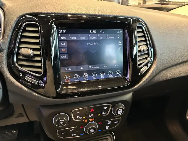 Jeep Compass view 10