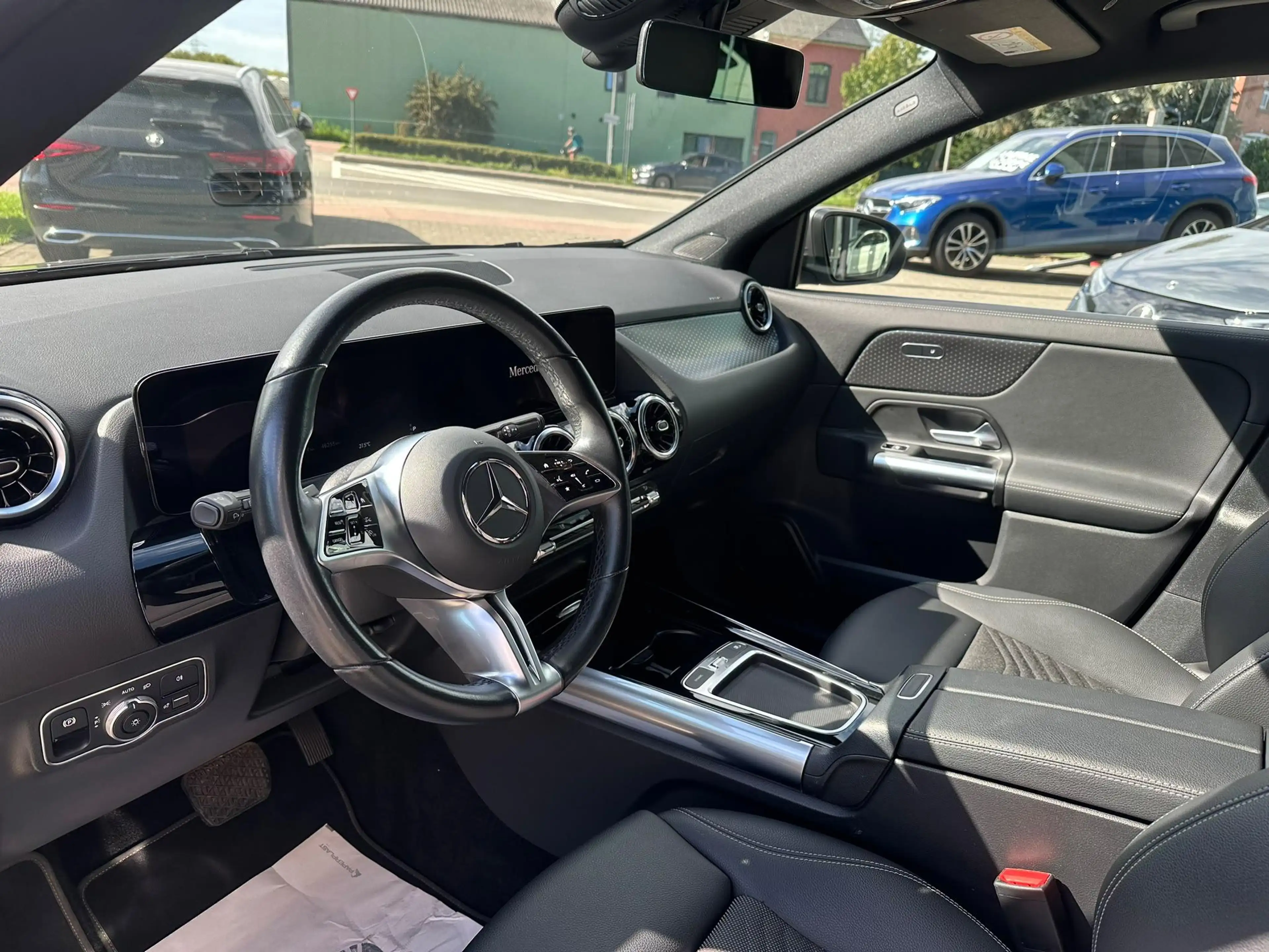 Mercedes-Benz GLA 180 GLA Business Line — photo 11