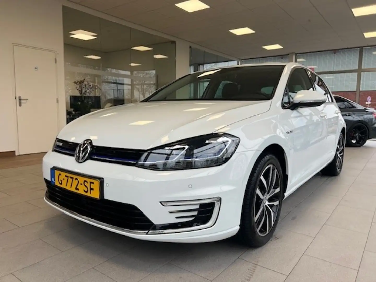 Volkswagen Golf e-Golf E-EDITION eerste eigenaar Blanc - 1
