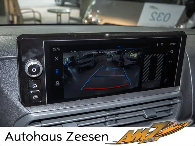 Opel Vivaro view 10