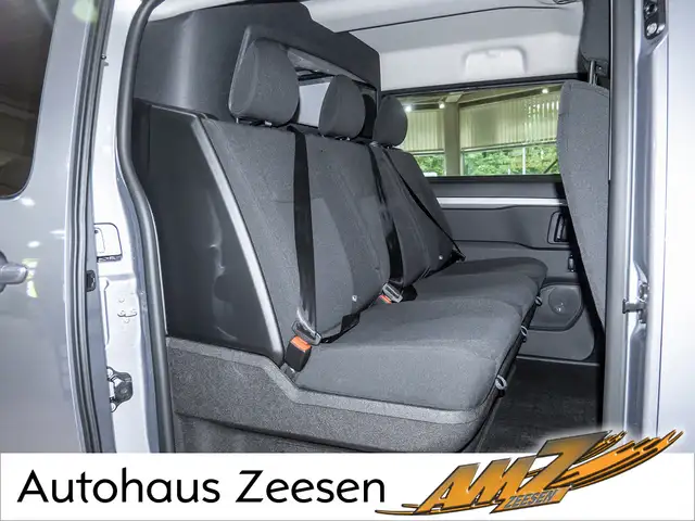 Opel Vivaro view 4