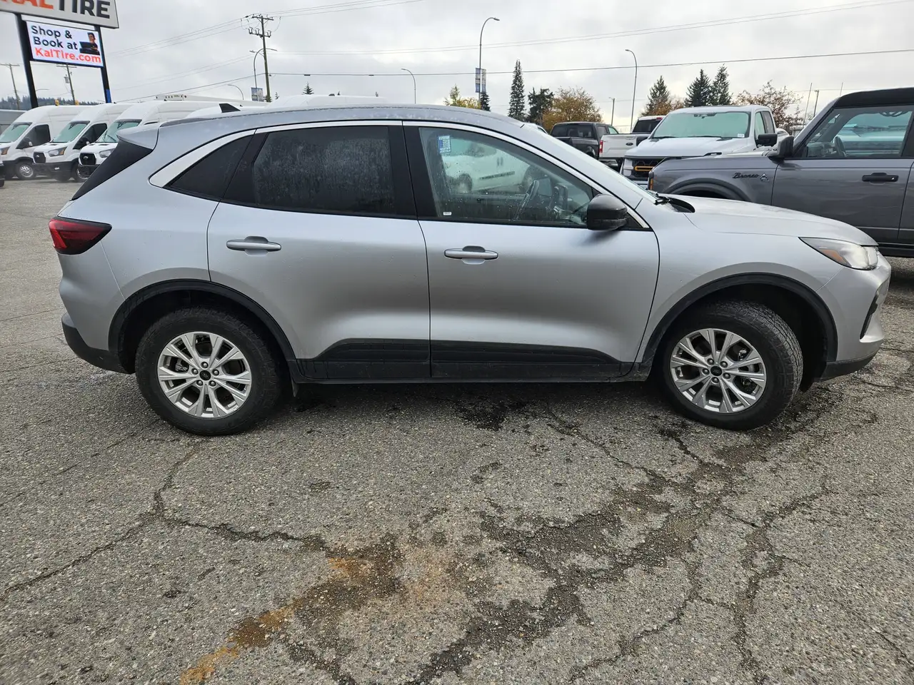 Ford Escape снимка Ford Escape