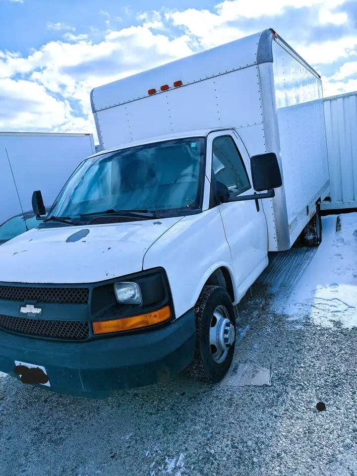Chevrolet Express photo Chevrolet Express