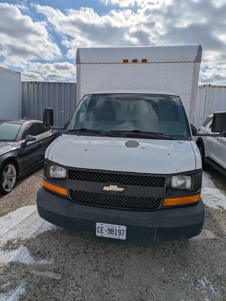 Chevrolet Express photo Chevrolet Express