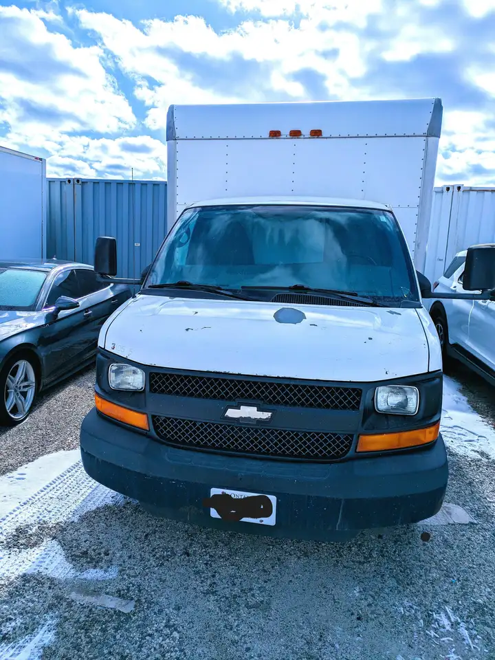 Chevrolet Express photo Chevrolet Express