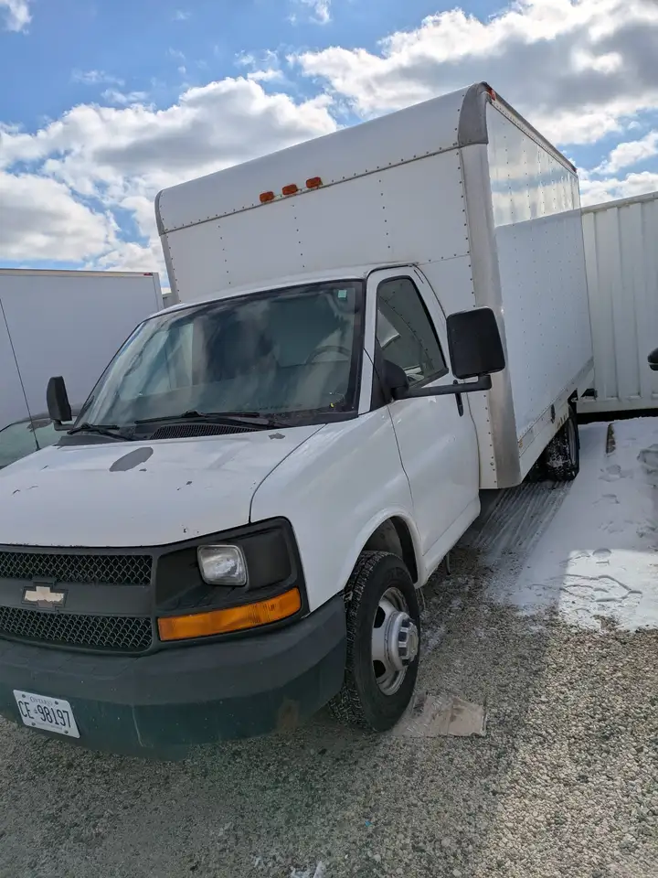 Chevrolet Express photo Chevrolet Express