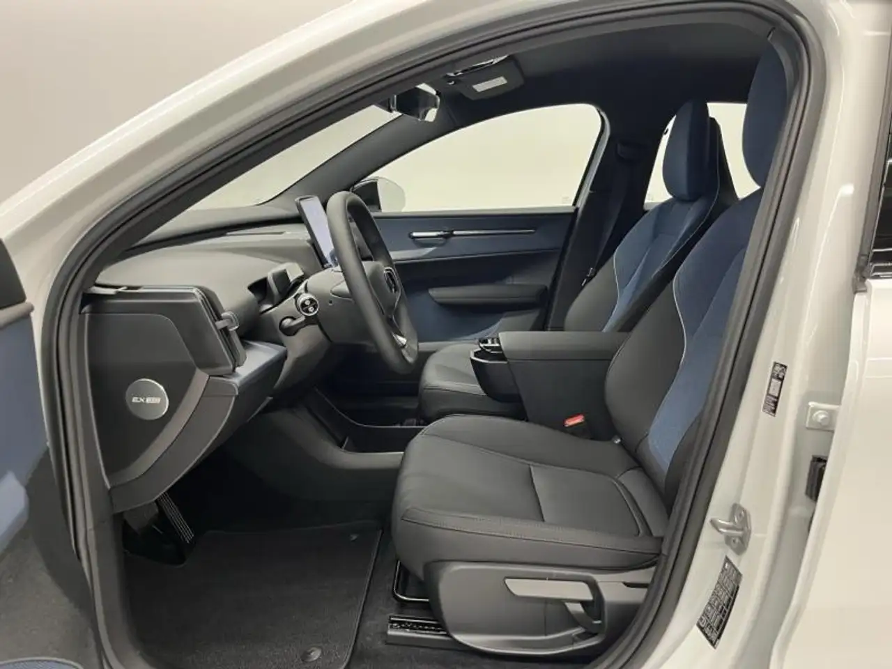 Volvo EX30 2026