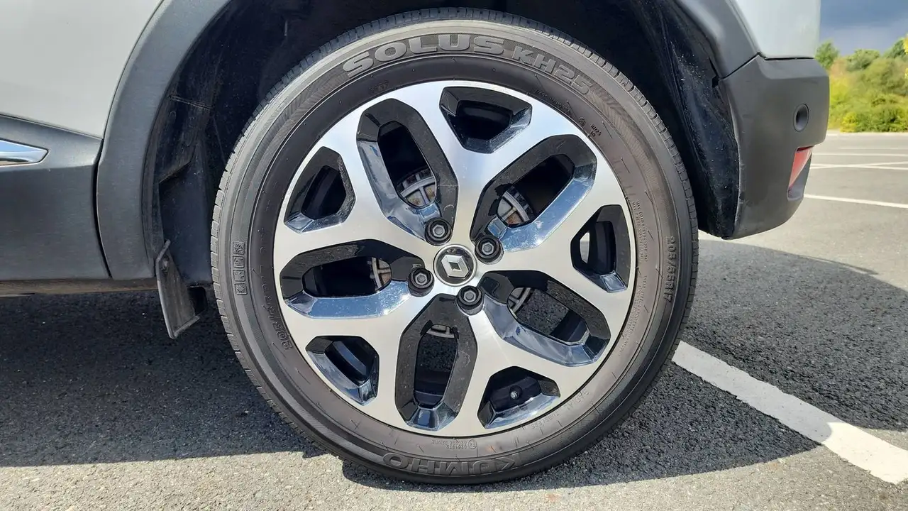 Renault Captur — photo 19