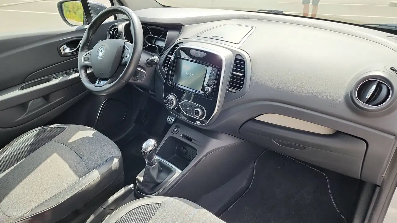 Renault Captur — photo 10