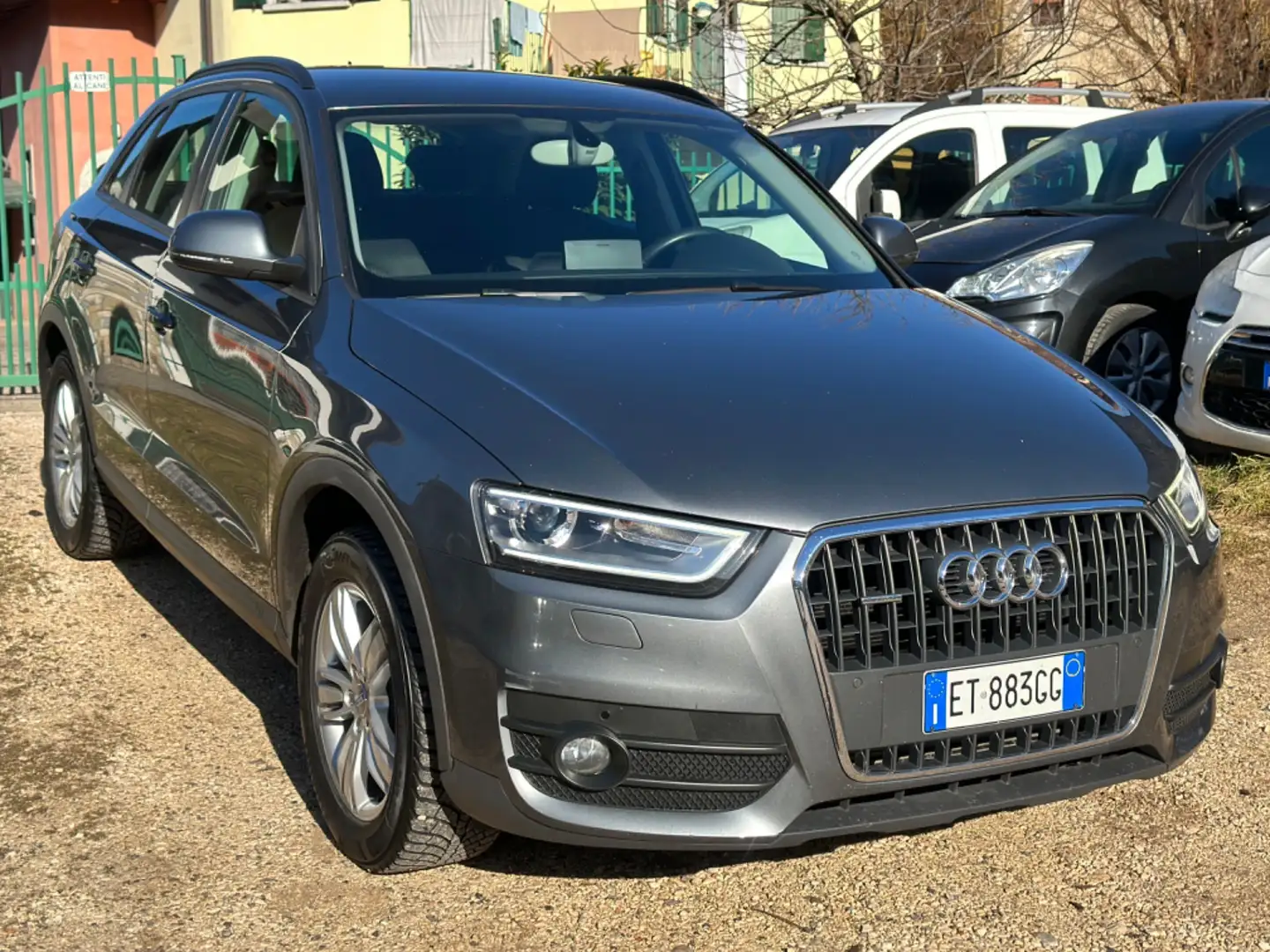 Audi Q3 2.0 TFSI quattro Advanced Plus Grigio - 2