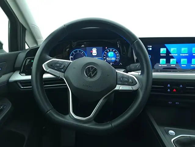Volkswagen Golf view 11