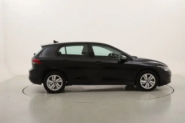 Volkswagen Golf view 6