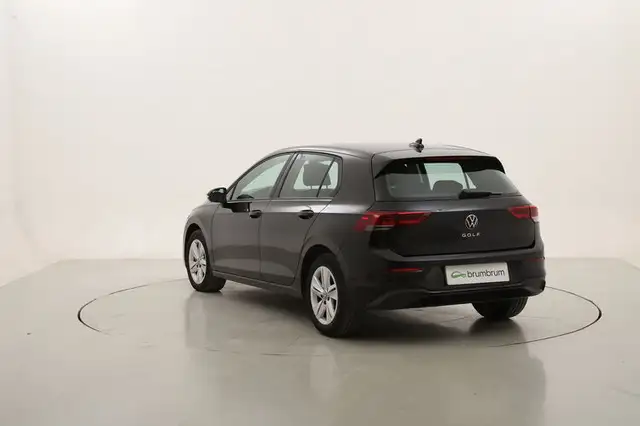 Volkswagen Golf view 3