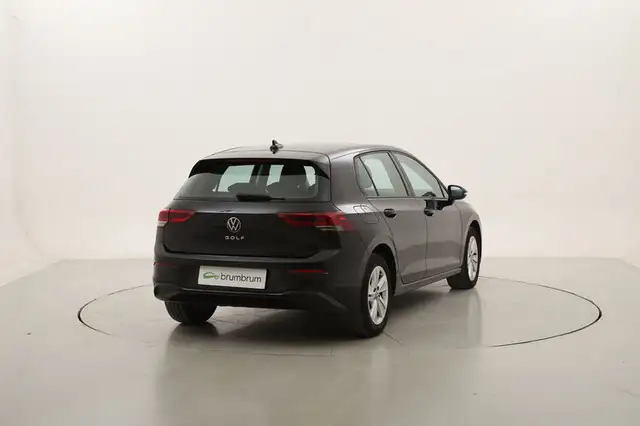 Volkswagen Golf view 5