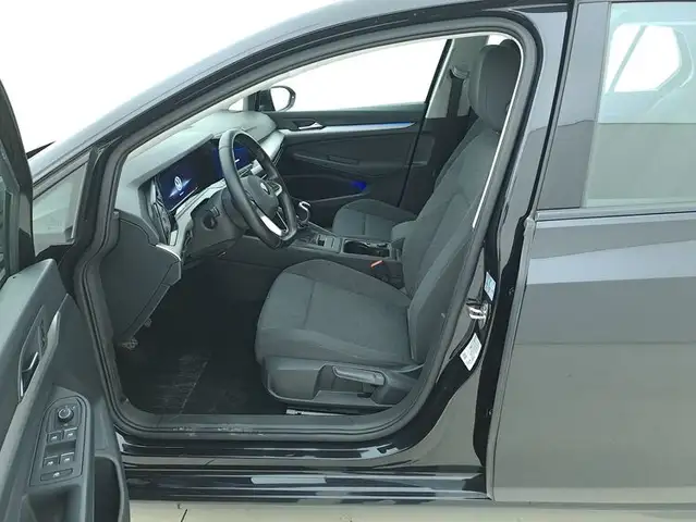 Volkswagen Golf view 10