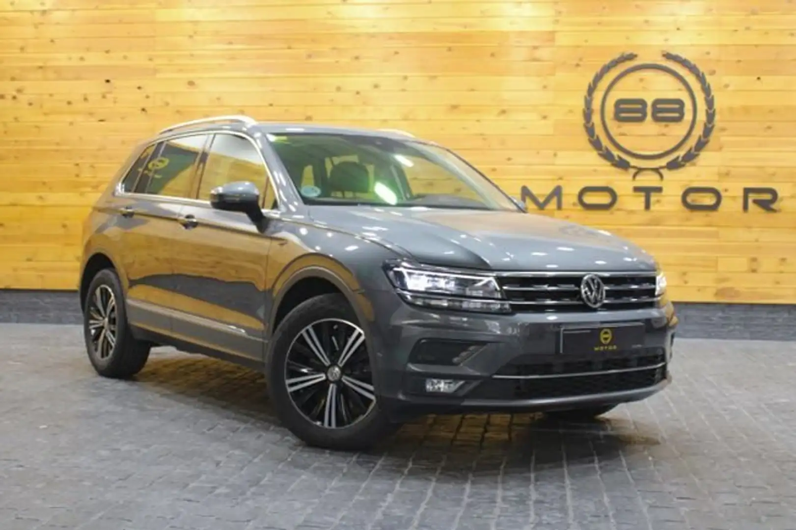 Volkswagen Tiguan 2.0TDI Sport 4Motion DSG 140kW Gris - 1
