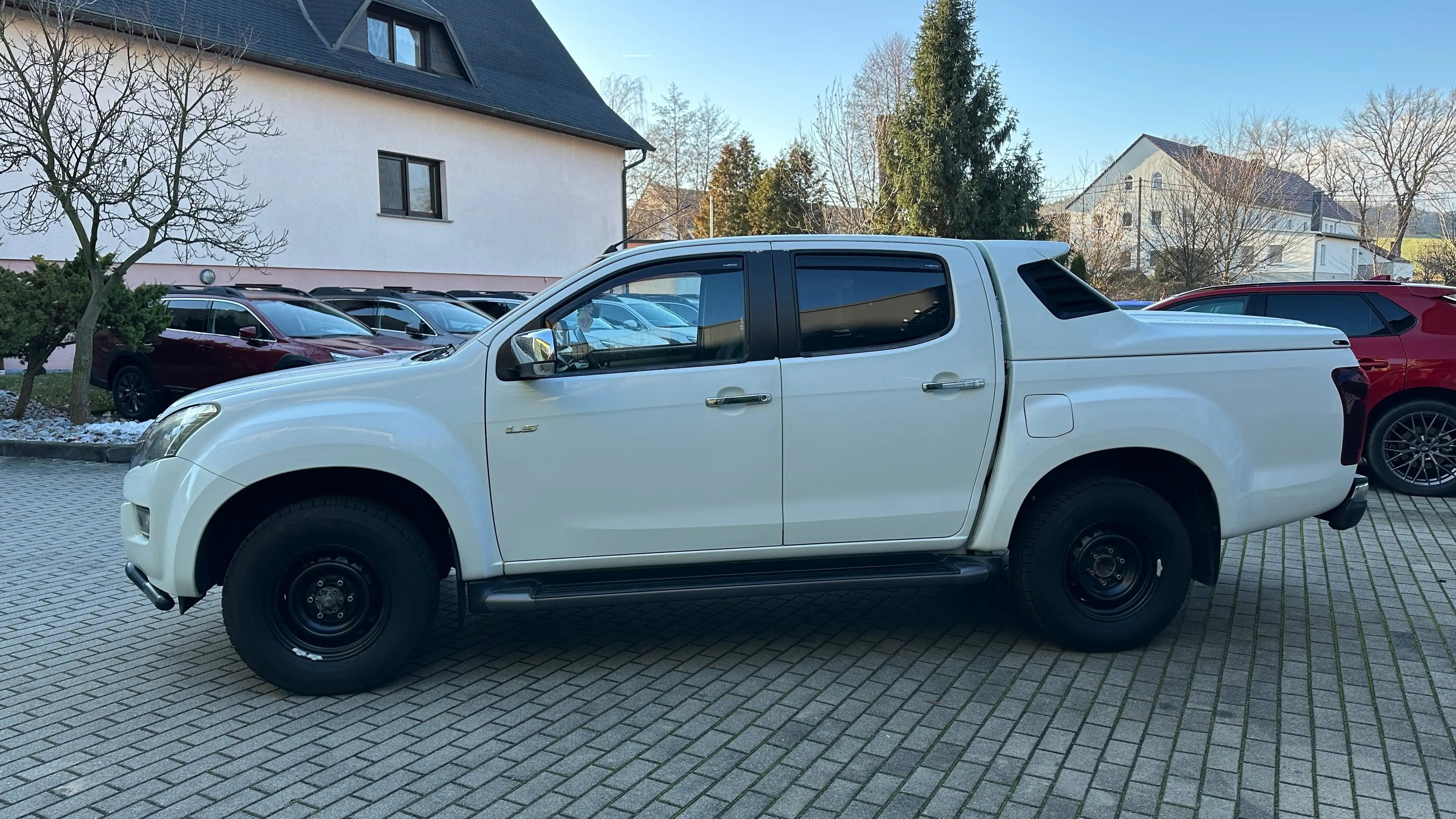 Isuzu D-Max D-Max 4x4 Double Cab 2,5 Sport — photo 6