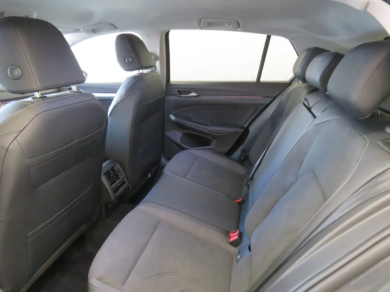 Volkswagen Golf Rabbit TSI 6