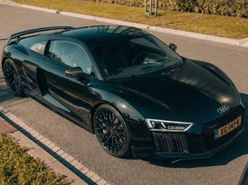 R8 5.2 FSI quattro Plus