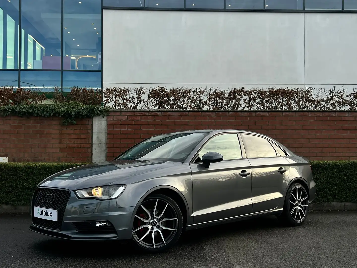 Audi A3 A3 - SEDAN - 10.990,00€ Gris - 1