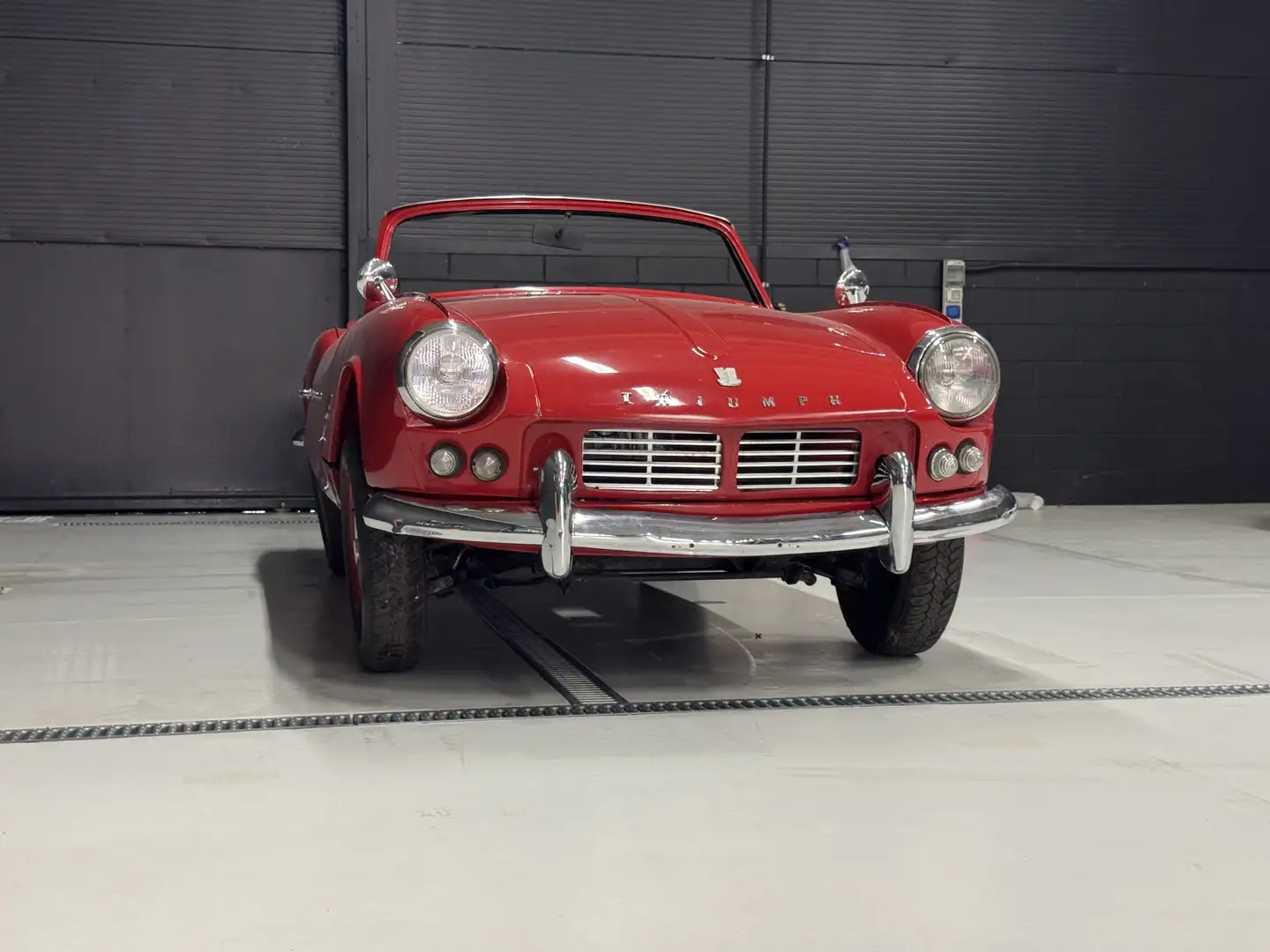 Triumph Spitfire 1300 da restauro Rouge - 2