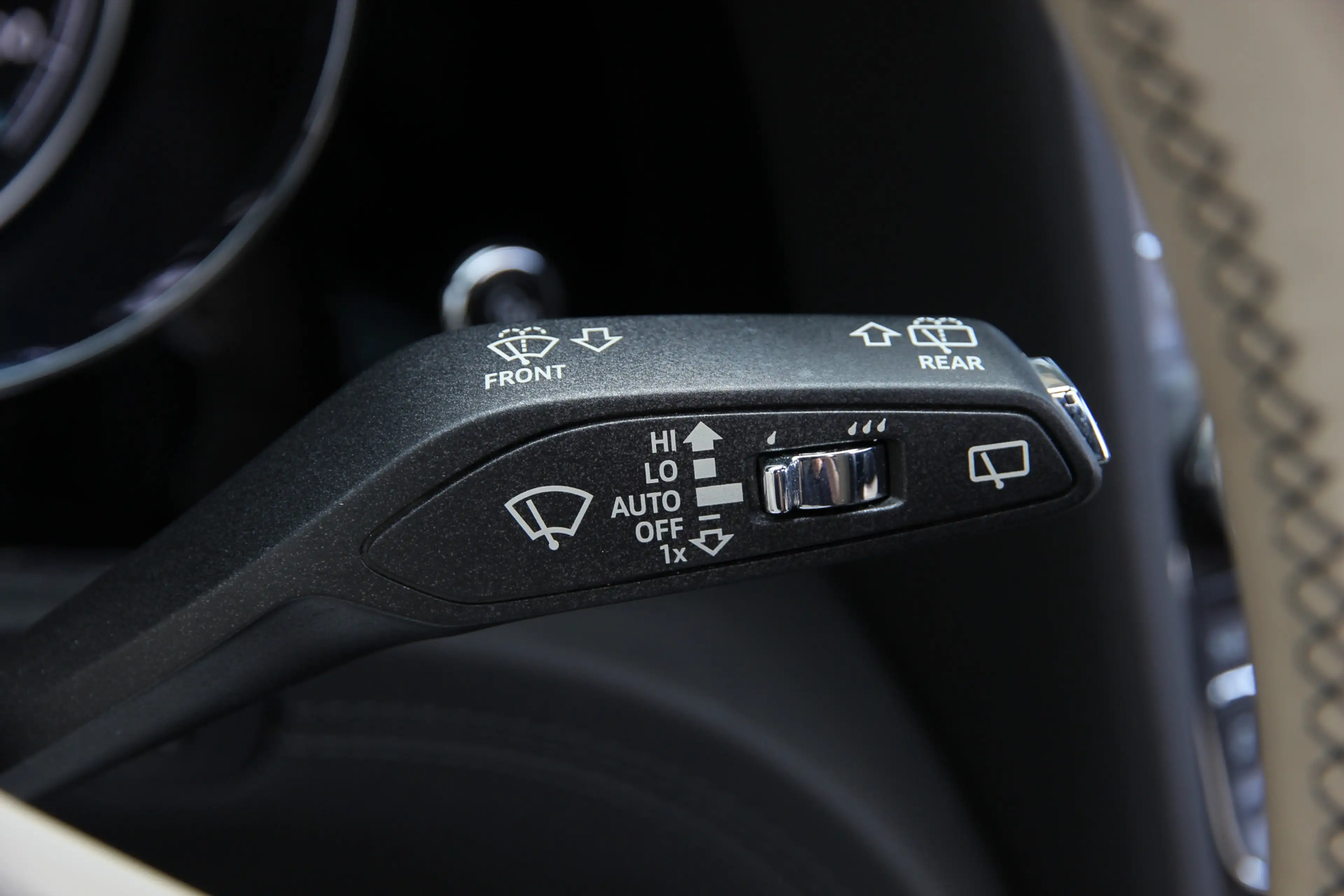 Bentley Bentayga 6.0 W12 7p. | Touring | City | Pano | Head-up | AC — photo 48