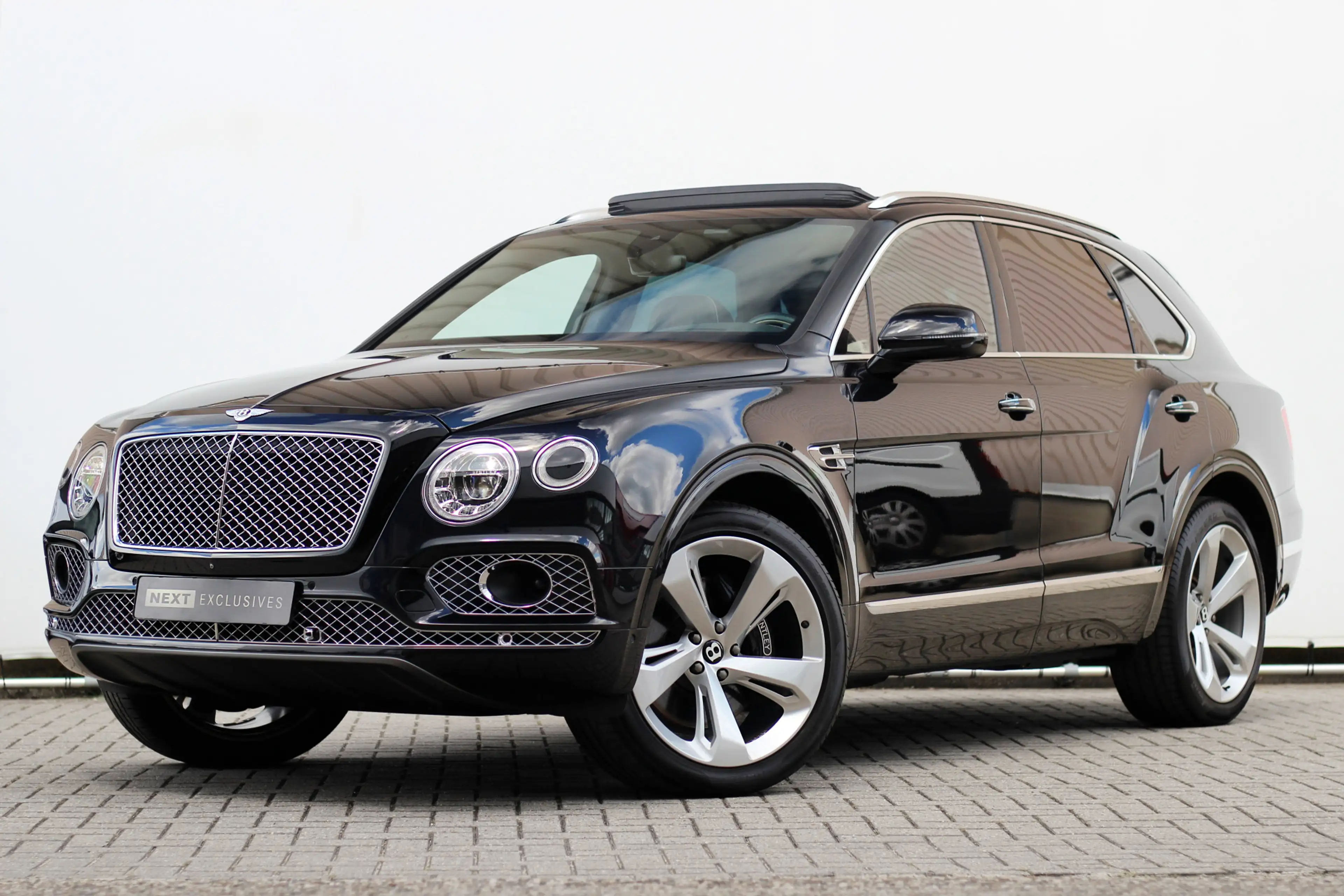 Bentley Bentayga 6.0 W12 7p. | Touring | City | Pano | Head-up | AC — photo 6