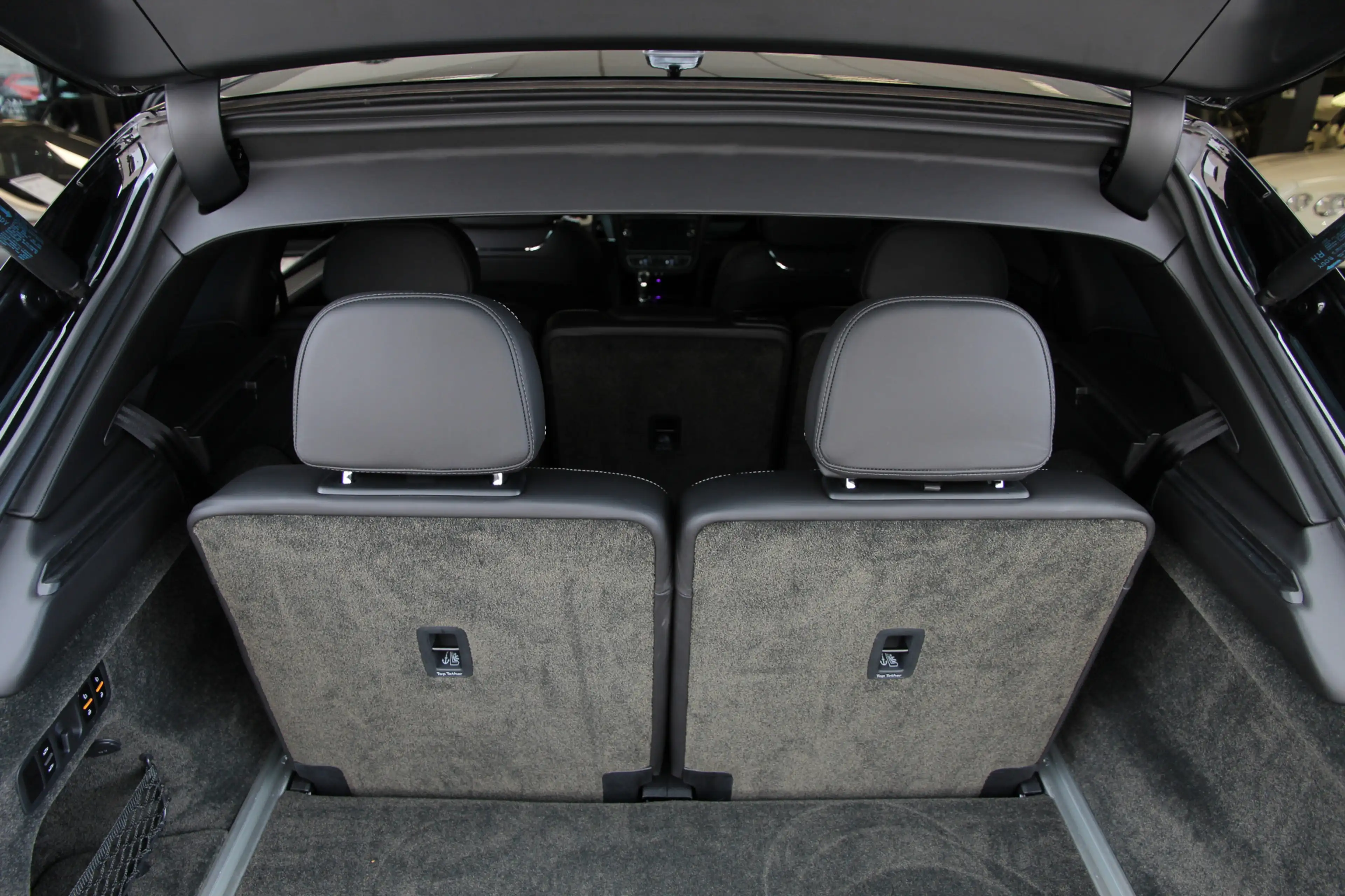 Bentley Bentayga 6.0 W12 7p. | Touring | City | Pano | Head-up | AC — photo 21