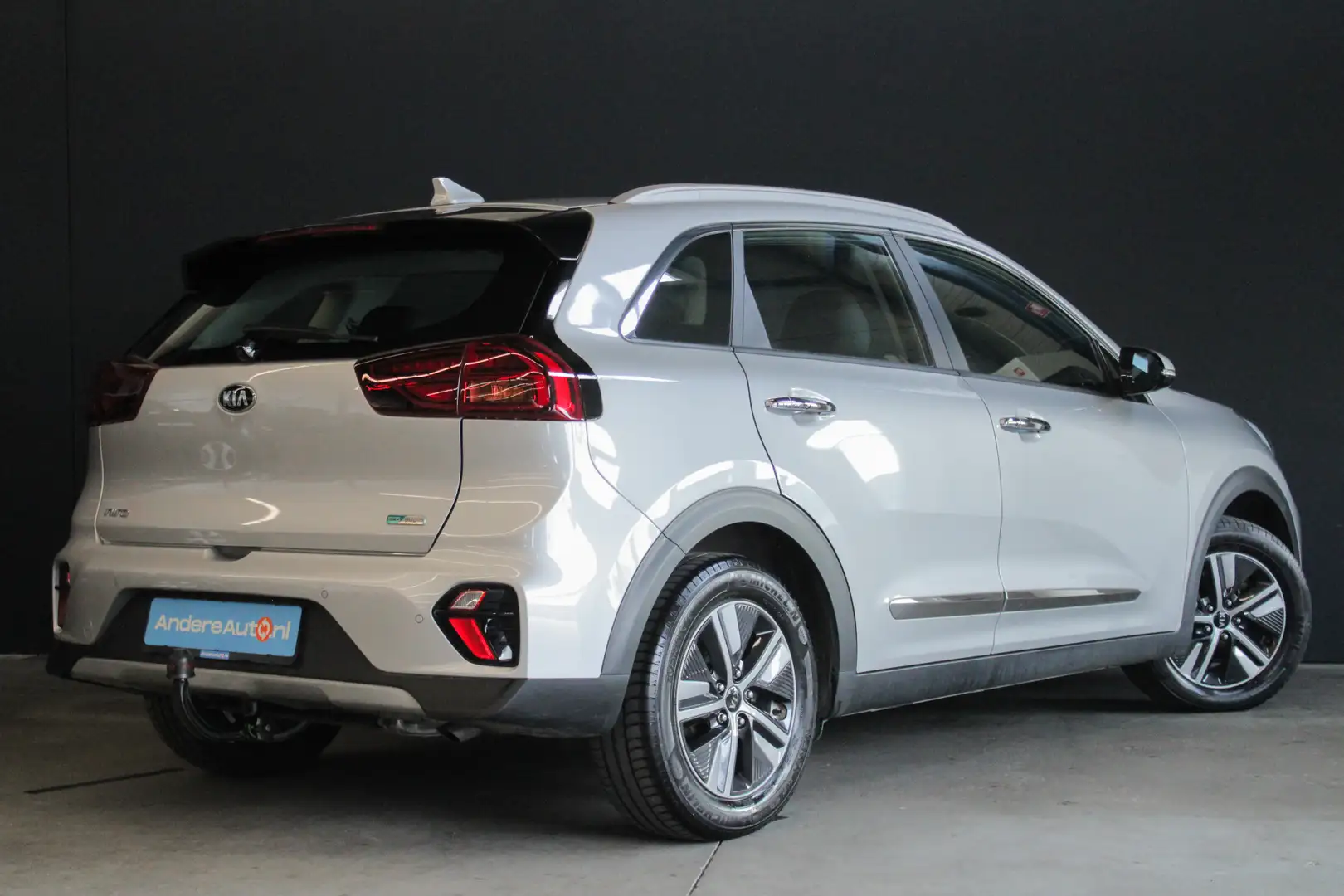 Kia Niro 1.6 GDi Hybrid DynamicLine |trekhaak|parkeersensor Argent - 2