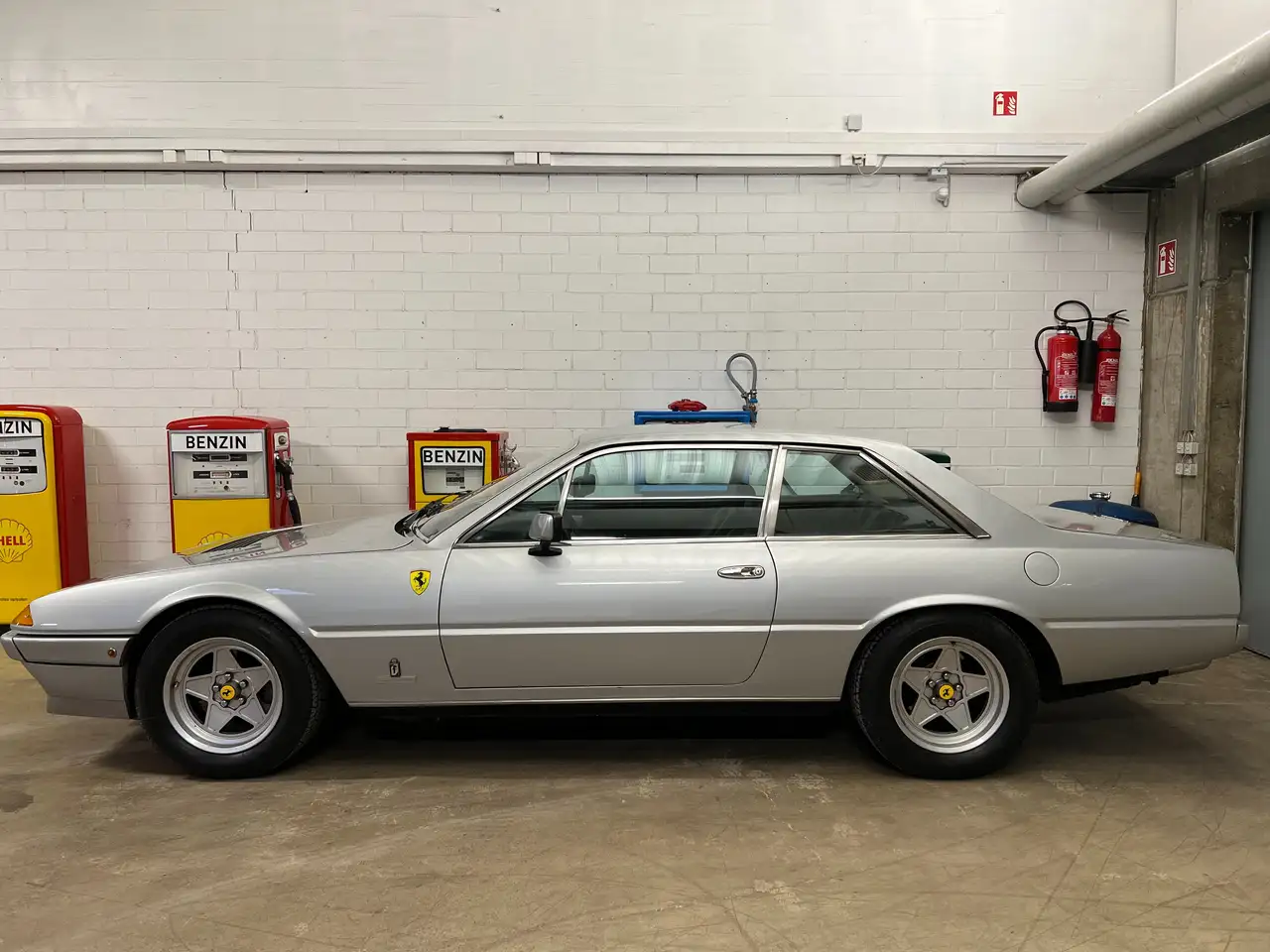 Ferrari 400