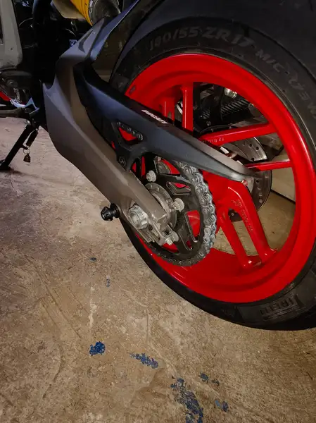 Ducati Monster 937 - foto 5