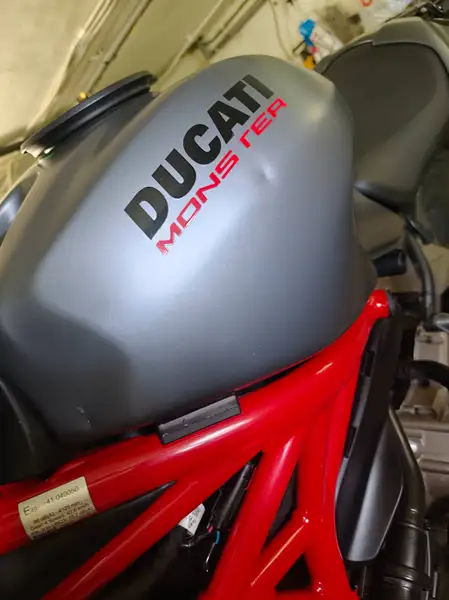 Ducati Monster 937 - foto 7