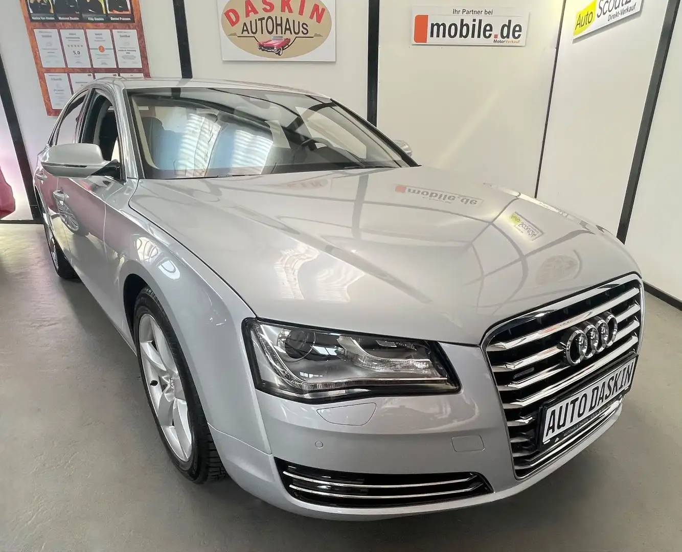 Audi A8 3.0 quattro/AUTOMATIK/SCHIEBEDACH Silber - 1