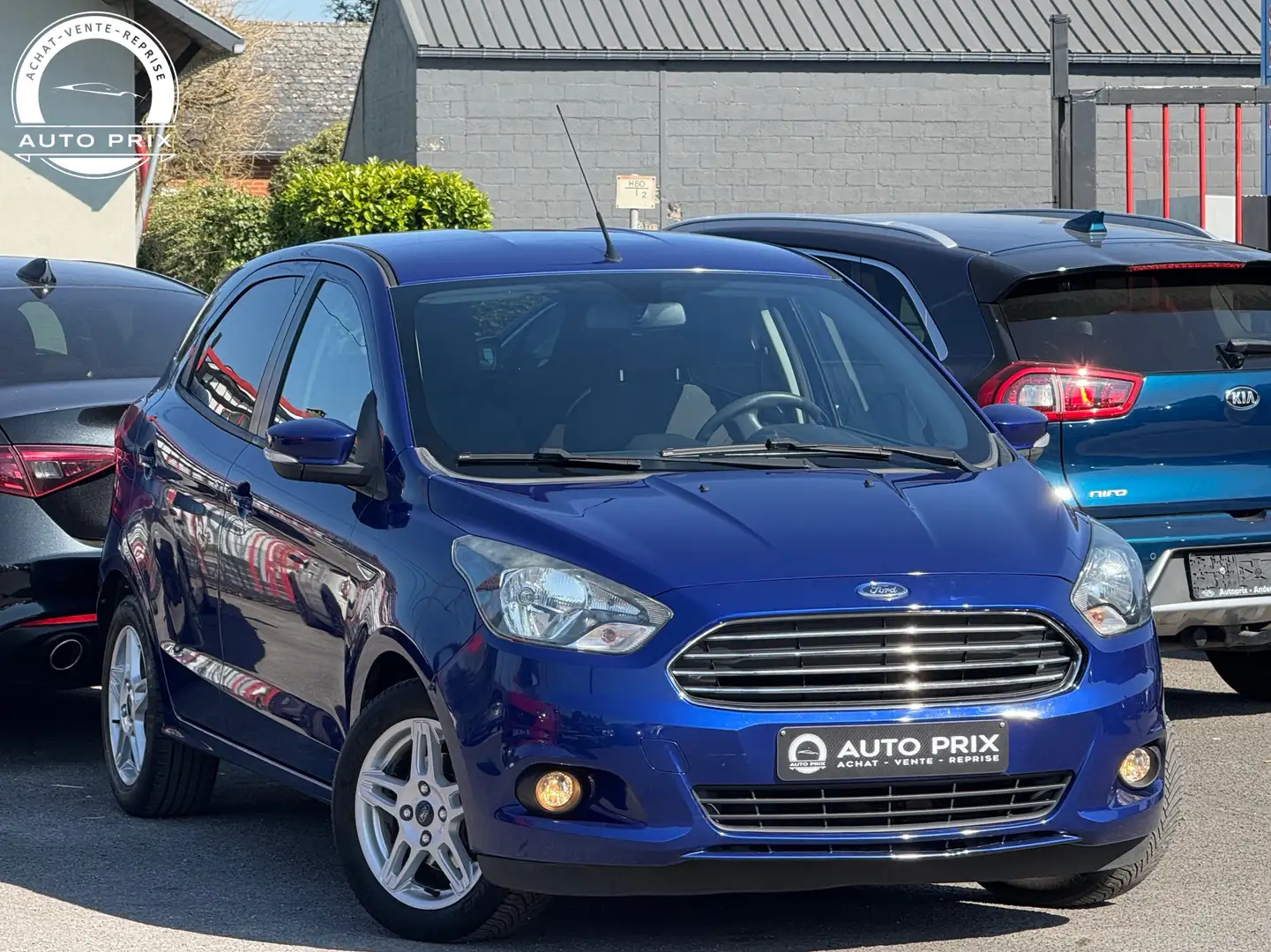 Ford Ka/Ka+ 1.2i Essential A/C PDC Cruise EU6b Azul - 2