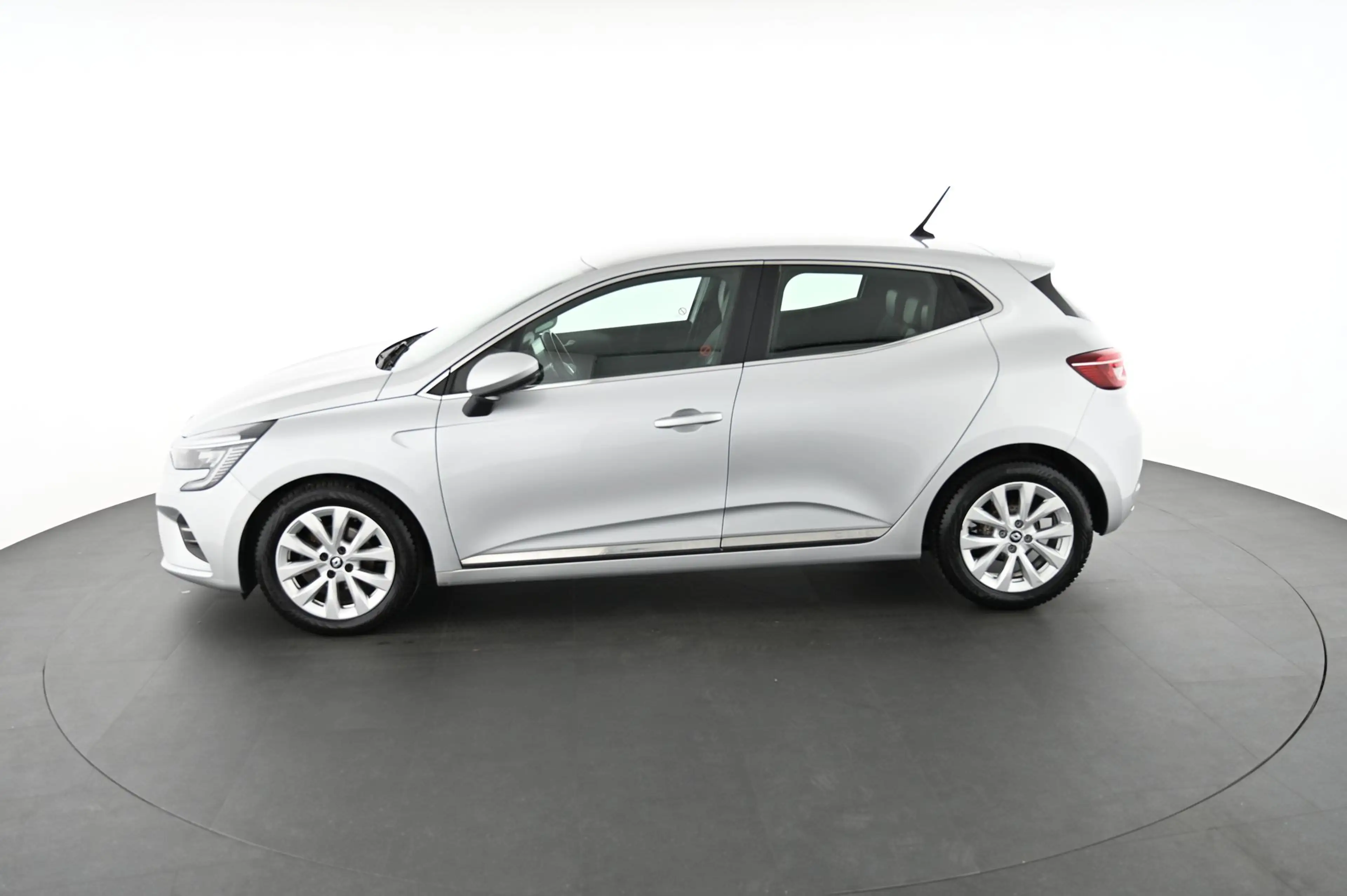 Renault Clio 1.0 TCE 90 INTENS Pickerl NEU — photo 5