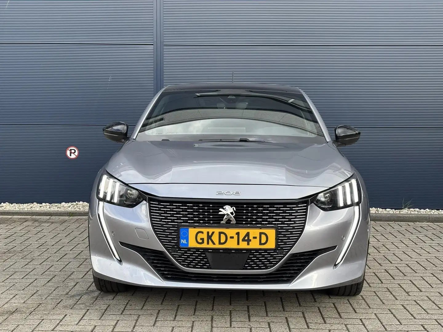 Peugeot e-208 EV 50kWh 136pk GT | Camera | Parkeersensoren | Nav Серый - 2