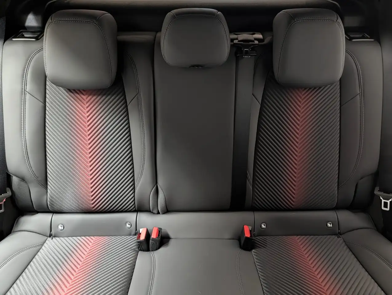 Alfa Romeo Junior 2025 — фото 13