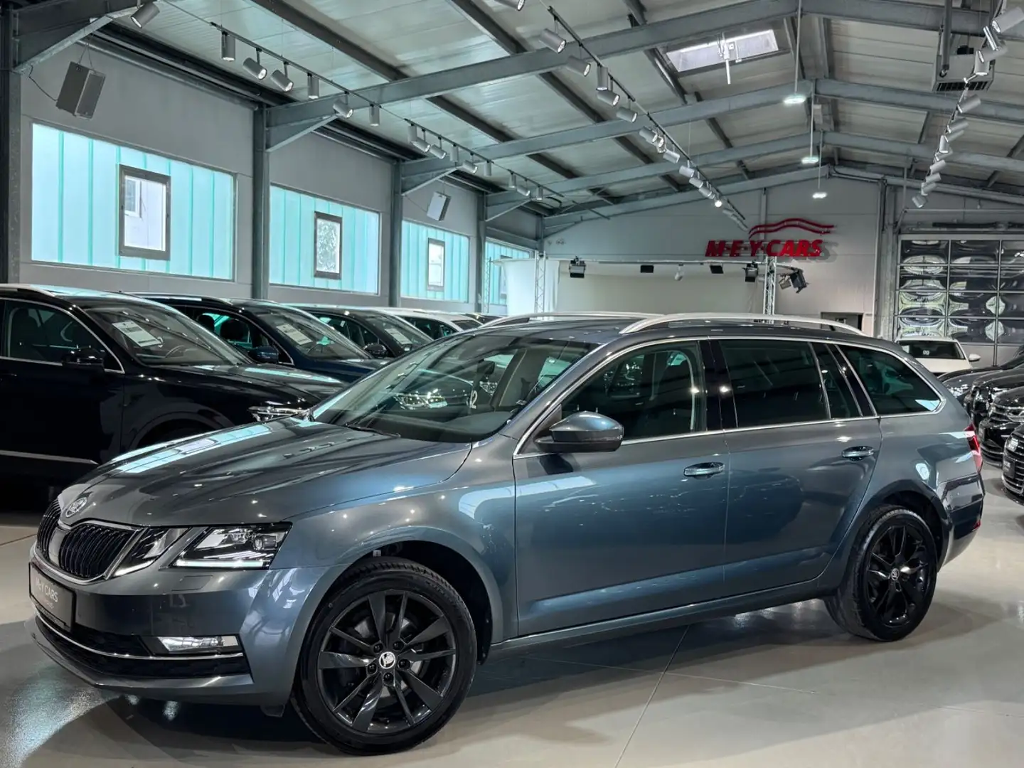 Skoda Octavia Combi Style*DSG*VIRTUAL*CANTON*ACC*MWST* Grijs - 2