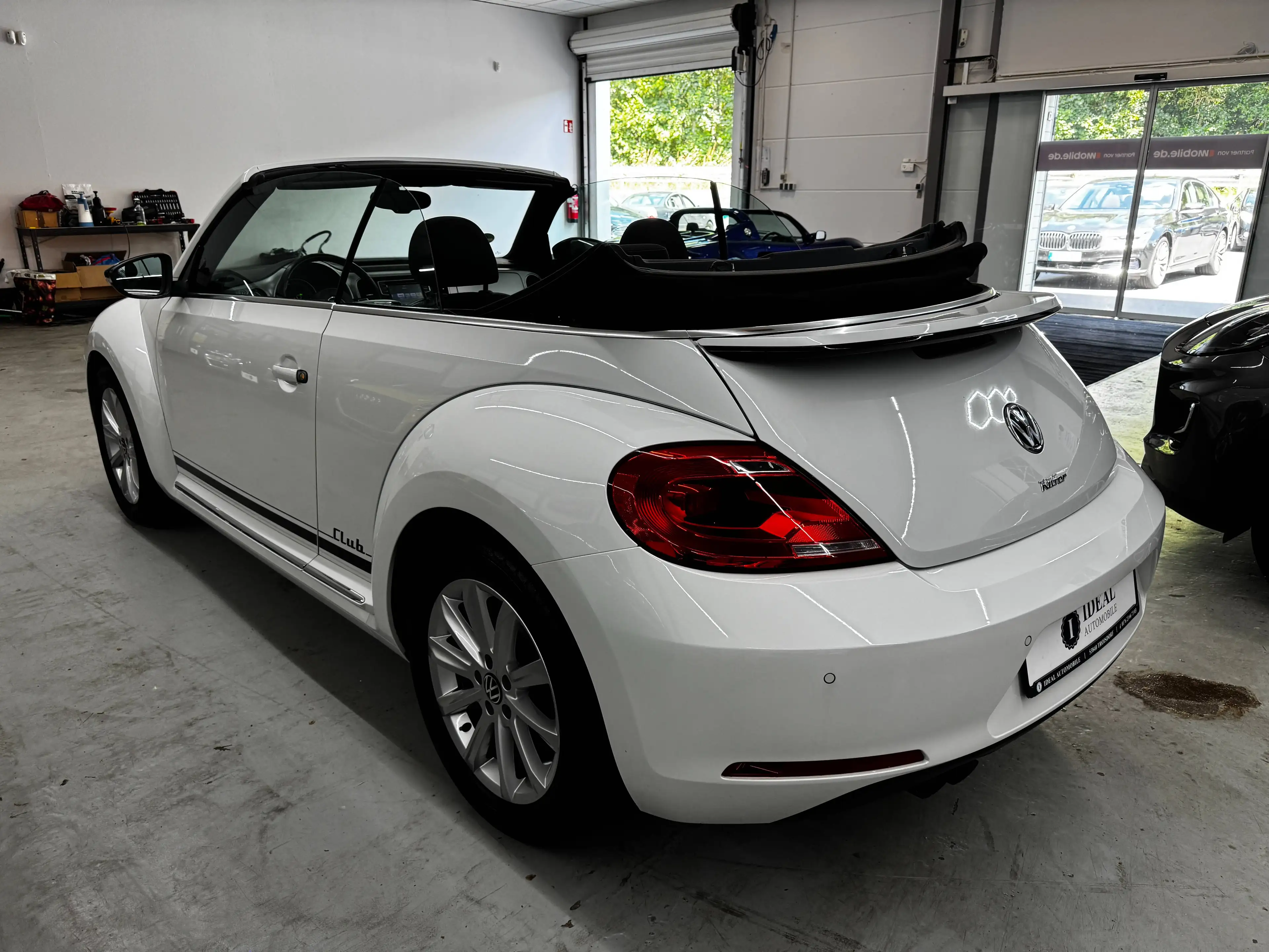 Volkswagen Beetle Club BMT*Automatik* — photo 7
