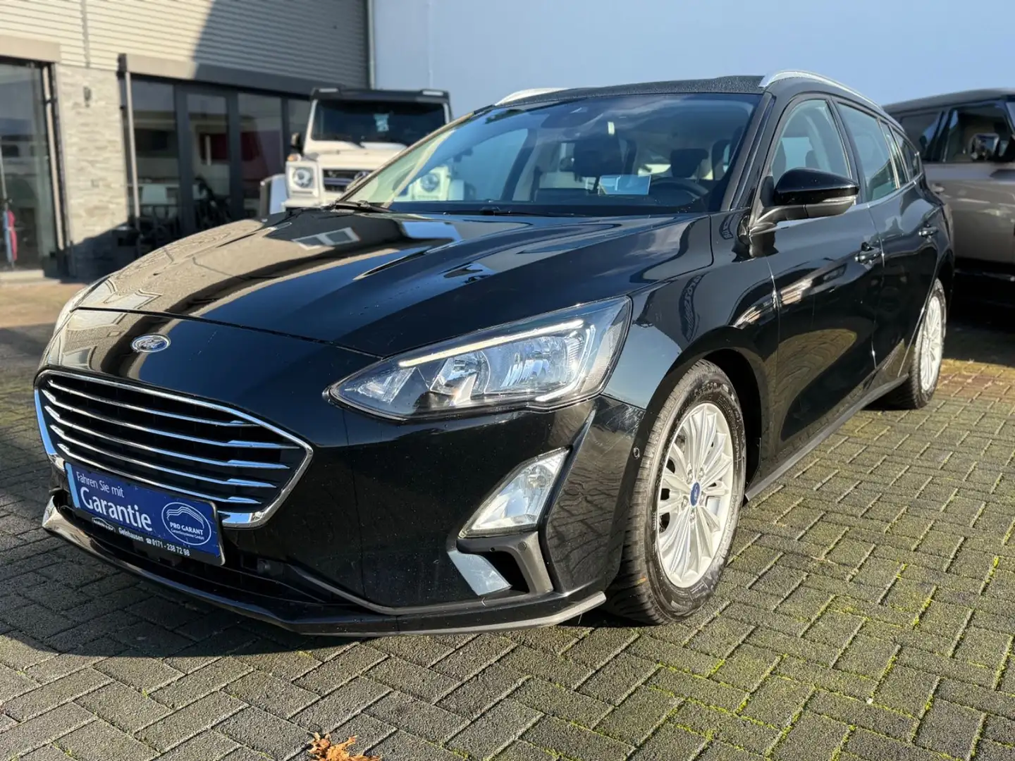 Ford Focus Turnier Titanium *2. Hand *Navi *Kamera Noir - 1