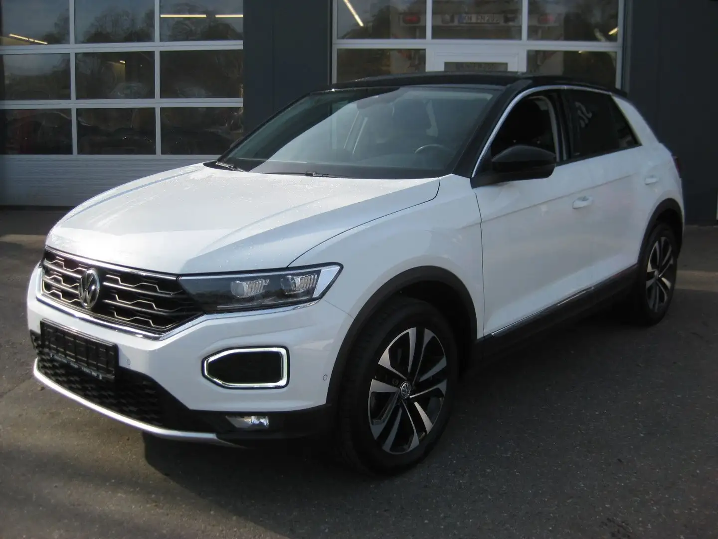 Volkswagen T-Roc 1.5 TSI IQ.DRIVE Blanc - 1